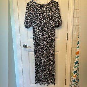 Floral puff sleeve dress